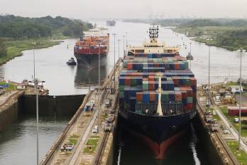Los costos para obtener un cupo de última hora en el Canal de Panamá han superado el millón de dólares.