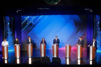 El primer debate presidencial tuvo logar en el Domo Universitario en Curundú.