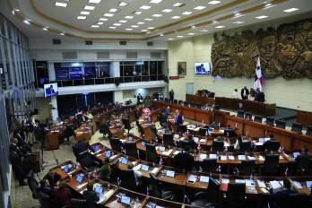Cambios al reglamento de la Asamblea abren debate constitucional