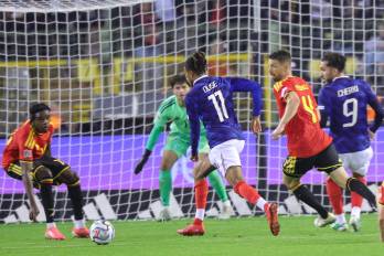 Michael Olise logra el gol de la victoria ante Bélgica.
