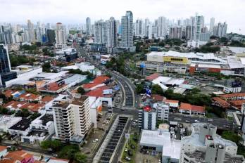 De enero a septiembre de 2024, el Gobierno Central ejecutó $3,054.9 millones en inversión pública (gasto de capital), pero a igual periodo cayó a $2,117.5 millones, lo que representa $937.4 millones menos destinados a obras, infraestructura y proyectos de desarrollo.