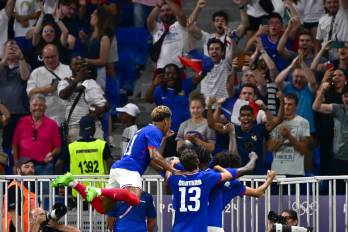 Jugadores del equipo francés celebran uno de los goles ante Egipto.