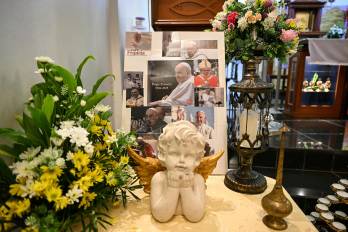 Miles de fieles católicos alrededor de el mundo despiden al papa Francisco.