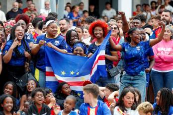 En lo futbolístico, Cabo Verde llega al Mundial con una campaña inédita: tres partidos disputados y ningún derrotado.