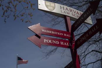 Harvard es una de las universidades que ha perdido parte de sus fondos por las políticas de Donald Trump.