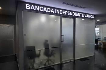 La coalición señaló además que iniciará el proceso interno correspondiente para evaluar la continuidad de Samaniego y Zamora dentro del colectivo.