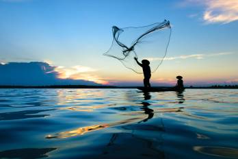 La UE sancionó por primera vez a Panamá con una tarjeta amarilla en 2014, pero en 2017 recuperó la tarjeta verde.