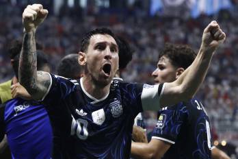 Lionel Messi durante el partido ante Inglaterra.