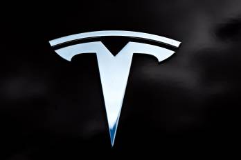 Imagen de archivo del logo de Tesla.