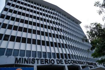 Una de las sedes del Ministerio de Economía y Finanzas, ubicado en la Via España.
