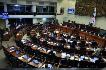 Los diputados insisten en que se debe mejor la ley, que ya tiene 20 años de aprobada.