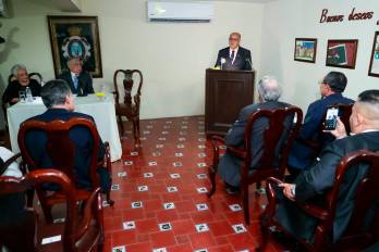 Melquiades Villareal durante su discurso