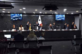 La Comisión de Gobierno aprobó la recomendación presentada por la comisión.