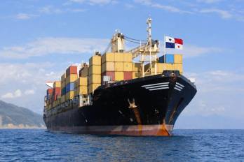 Panamá se sitúa en el tercer lugar mundial en tonelaje registrado, con 202,1 millones de toneladas brutas y 7,677 buques bajo su bandera, según el World Fleet Register 2026, de Clarkson Research.