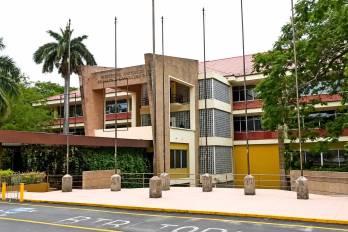 La Biblioteca Nacional Ernesto J. Castillero.