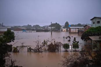 Fotografía que muestra la magnitud de una inundación el domingo 12 de mayo en el municipio de Río Pardo, estado de Rio Grande do Sul (Brasil).