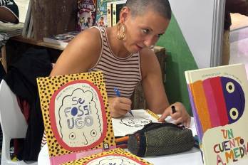 La autora italiana Giulia Pastorino comparte su proceso creativo artesanal.