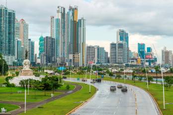 La alianza entre el BID Invest y el Gobierno de Panamá busca impulsar la inversión en áreas clave y crear empleos.