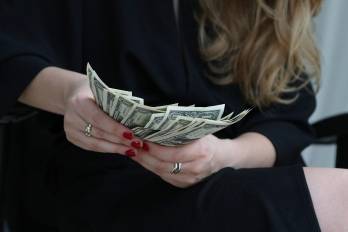Pide tus facturas y aprovecha la oportunidad de ganar grandes premios con la Lotería Fiscal.