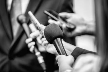 Además, al menos 22 periodistas nicaragüenses, críticos con el Gobierno sandinista, han sido declarados traidores a la patria y privados de su nacionalidad y algunos de sus propiedades.