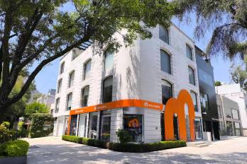 Banco Multiva de su sucursal Masaryk en Ciudad de México.