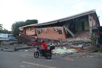 El distrito de Tonosí, provincia de Los Santos, domingo despues del terremoto de 7.7 que sacudió el país.