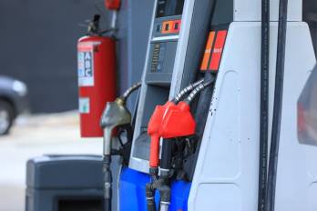 En Panamá y Colón, la gasolina de 95 octanos se vende desde hoy a $4.33 por galón ($1.144 por litro; 1 galón equivale a 3.785 litros)