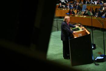 Trump también se refirió a Cuba y aseguró que el régimen comunista de la isla está sometido a una presión que, según dijo, es la mayor que ha enfrentado.
