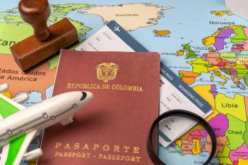 El Gobierno colombiano afirmó estar listo para firmar un acuerdo con Portugal para la expedición de pasaportes, pese a las dudas expresadas por la Procuraduría y la Cancillería saliente. Portugal, por su parte, pidió al país definir una fecha y condiciones claras para avanzar con el convenio, según reveló El Tiempo.