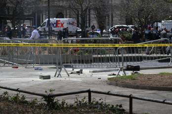 El hecho parece haber ocurrido en un estacionamiento frente al tribunal
