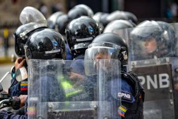Se reportan más de mil detenidos tras las protestas por la proclamación de Maduro.