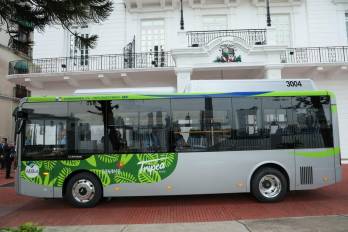 Con sus primeros autobuses 100% eléctricos, Panamá pone a prueba el ritmo de su transición hacia una movilidad más sostenible.
