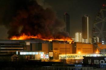 El incendio fue reportado en Crocus City Hall.