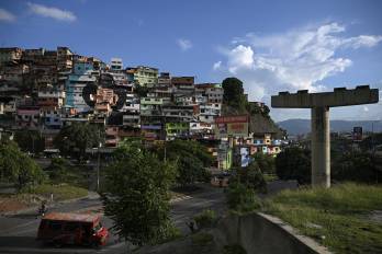 Ulloa elevó una oración ‘por la reconciliación, la justicia y la paz de Venezuela’.