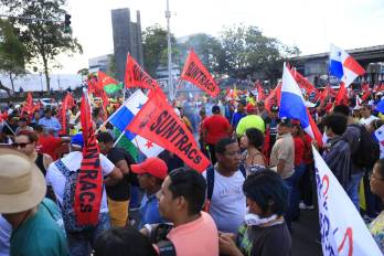 Sin democracia y sin derechos