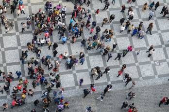 América Latina enfrenta desafíos económicos, sociales y ambientales que exigen mayor integración regional y cooperación internacional.