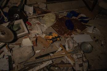 Interior de una vivienda afectada por el doble terremoto de magnitud 7,2 y 7,5 que sacudió la zona norte de Venezuela, el lunes en Catia La Mar, estado de La Guaira.