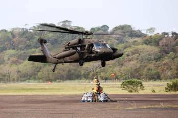 ¿Se desea retornar al militarismo?