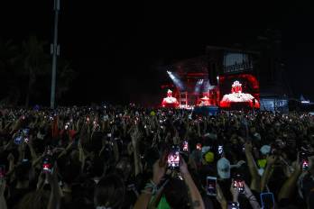 La cantante y compositora estadounidense Lady Gaga se presenta en un macroconcierto gratuito en la playa de Copacabana este sábado, en Río de Janeiro (Brasil).