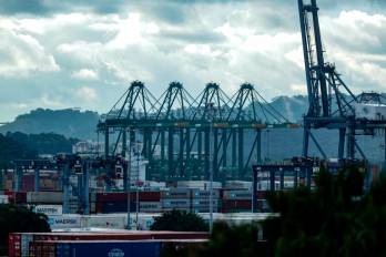 El puerto de Balboa, ubicado en la ciudad de Panamá, es uno de los dos puertos que se encuentran en medio de las ventas entre ambas empresas.