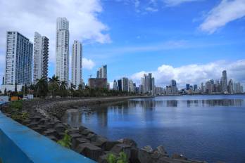 El informe destaca que el ahorro corriente del Gobierno General pasó de un déficit de -1.18% del PIB en 2024 a un leve superávit de 0.04% en 2025.