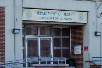 Vista del Centro de Detención Metropolitano dónde permanece detenido Nicolás Maduro.