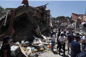 Vista general de los escombros causados por el fuerte terremoto de magnitud 7,4 que sacudió a buena parte de Colombia, este 10 de agosto