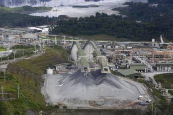 Vista de la mina a cielo abierto Cobre Panamá, una de las más grandes de Latinoamérica, de la Minera Panamá, filial de la empresa canadiense First Quantum Minerals, en Donoso (Panamá), en una fotografía de archivo.