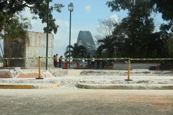 El monumento chino fue demolido el pasado sábado 27 de diciembre de 2025.
