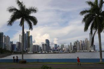 Panamá destaca por su facilitación del comercio.