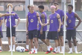 Jugadores del FC Barcelona durante un entrenamiento.