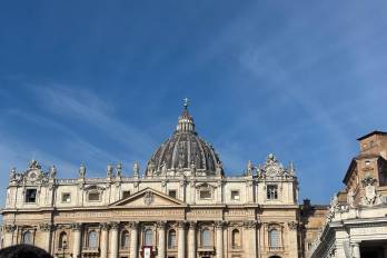 Vista general de la Basílica de San Pedro en el Vaticano, epicentro de la administración de la Iglesia católica y escenario de las recientes decisiones canónicas.