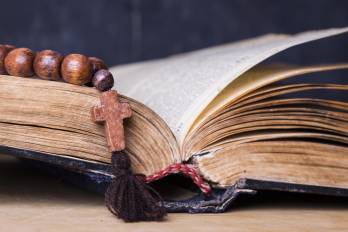 De políticos y sincretismos