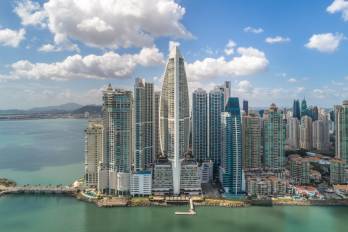 El edificio más alto de Panamá es el JW Marriot.
